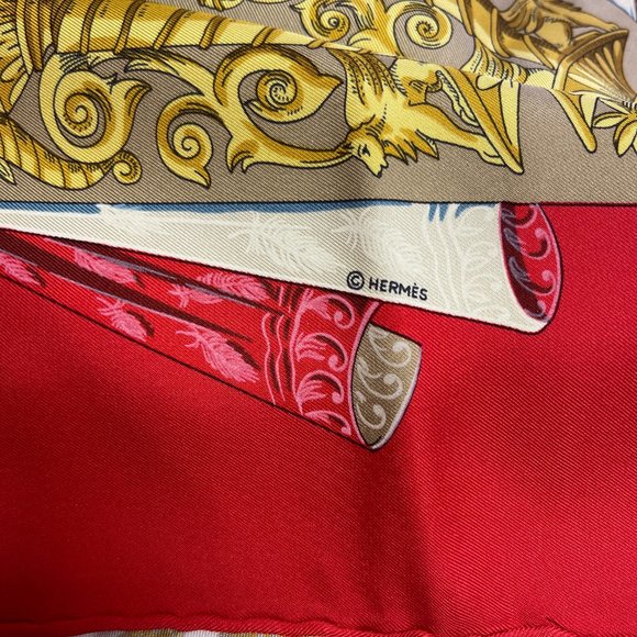 Hermes scarf Carre 90 Reds Silk100% - Picture 10 of 10
